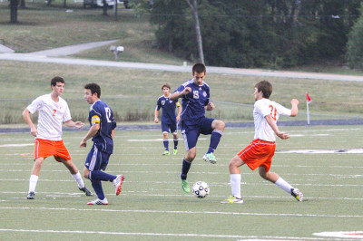 Boys soccer team defeats Bonner Springs, 5-1