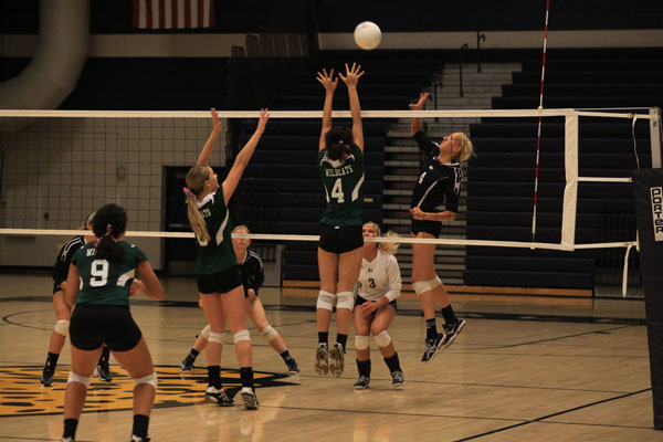 Varsity volleyball hosts Dig Pink