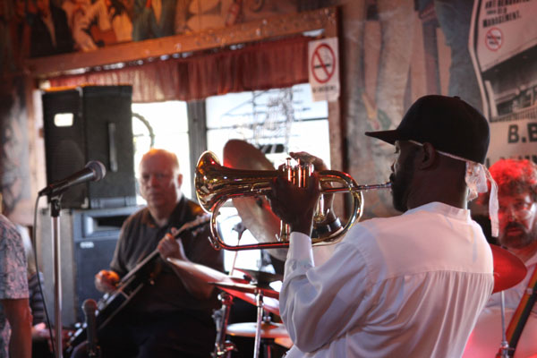 Restaurant offers a unique music and dining experience