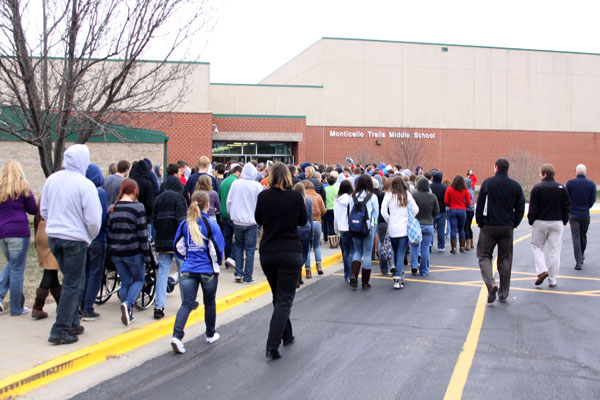 School evacuates due to smoke scare