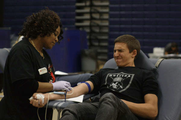 Community Blood Center comes for donations