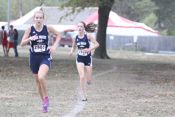 Cross country runners partake in friendly competition