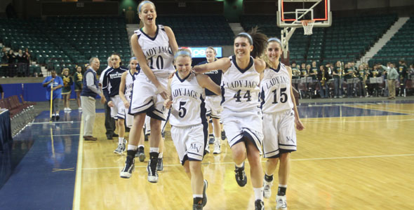 Girls advance to state semi-final