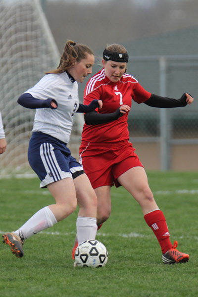 Girls soccer defeats Lansing 5-0