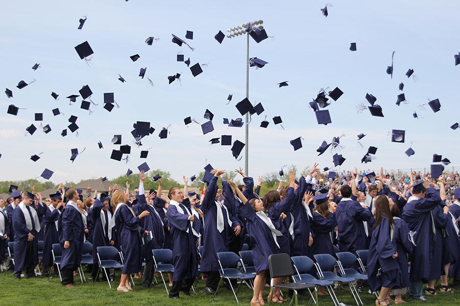 The graduation ceremony for the class of 2014 was held on May 17. For original photos please email hsteenjag@gmail.com