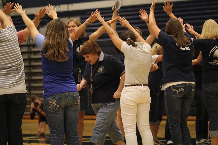 Photo gallery: Pep assembly: Aug. 22