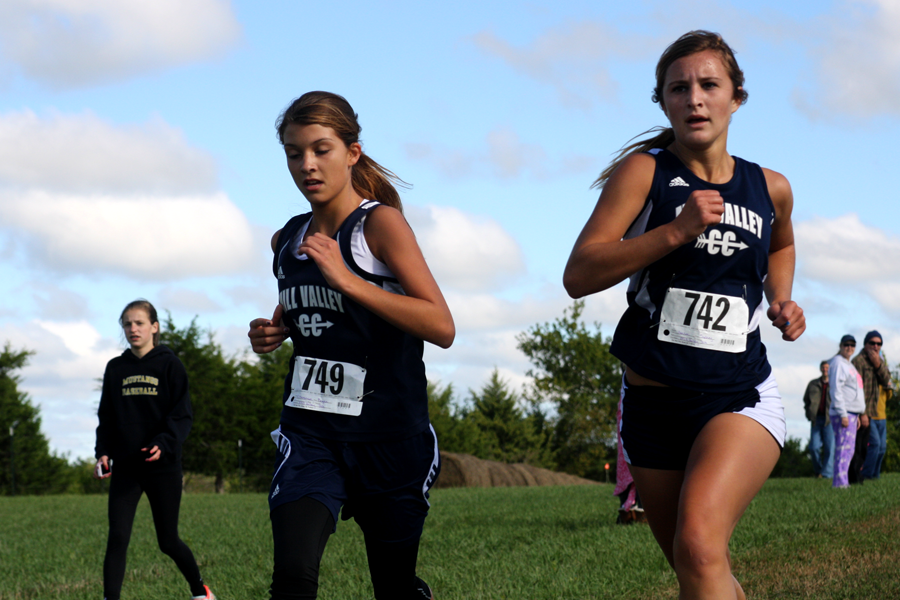 Cross country places second and third at second meet of the season