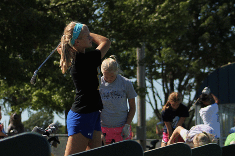 Girls golf team wins Piper Invitational