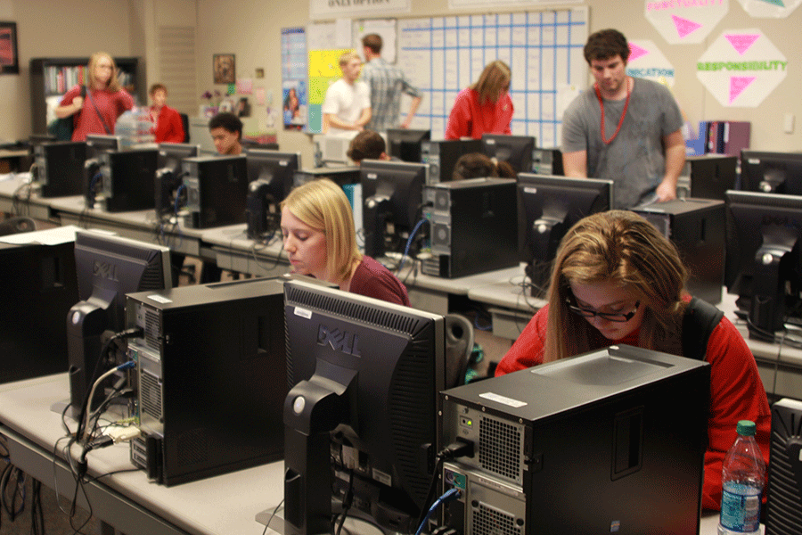 Only a few days after their first DECA competition, the members of DECA continue their hard work in their Advanced Marketing class on Thursday Oct. 30. 