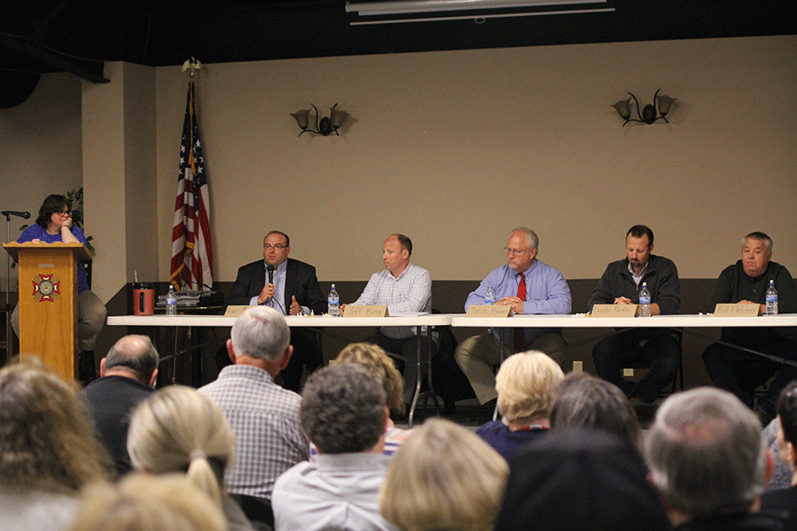 Board candidate Kevin Makalous speaks at the DTAs Board candidates forum on Tuesday, March 24.