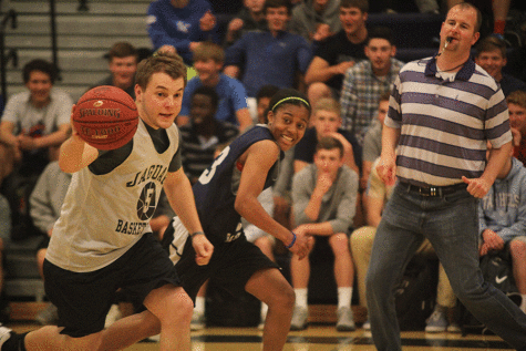 Mayhem week kicks off with teacher vs. senior basketball game