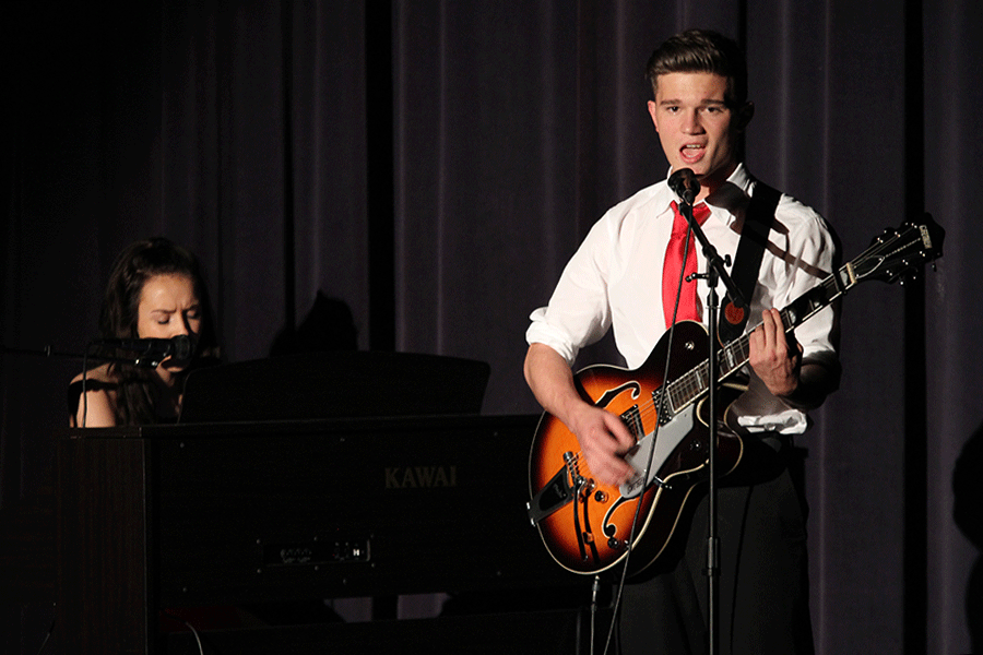 Sophomore Sam Lopez and Alea Ashford sing a duet together.