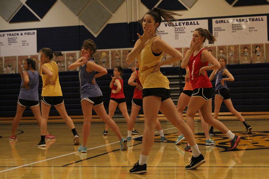 Senior+Abbie+Hughes+leads+the+Silver+Stars+dance+team+during+morning+practice+on+Thursday%2C+Sept.+10.