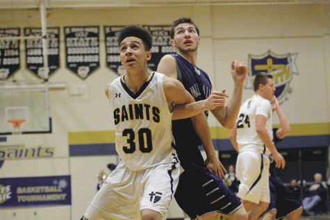 Boys basketball team defeats St. Thomas Aquinas in Saints Classic Tournament