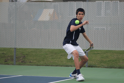 Boys tennis places second at first tournament of the year against nine teams