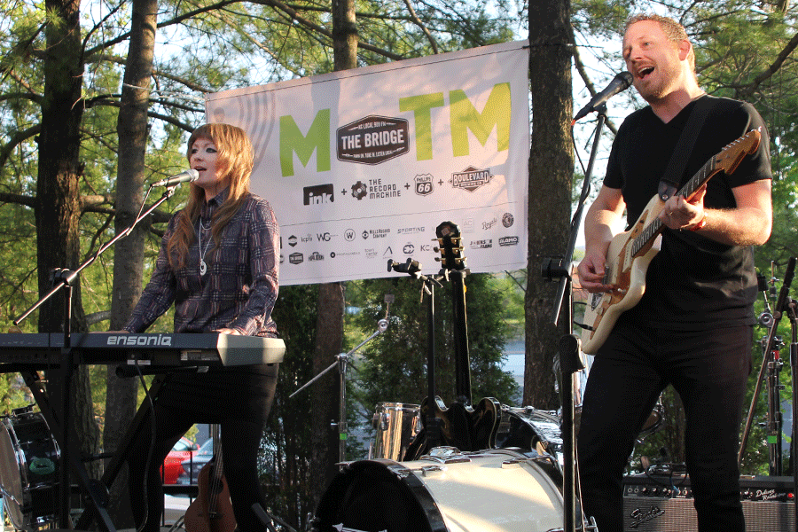 To open the Californos Patio stage on Day Two of Middle of the Map Fest, singer-songwriter duo The Blackbird Revue performs. The duo, comprising husband and wife Jacob and Danielle Prestidge, used the festival to showcase new music.