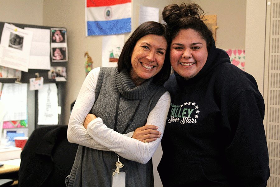 Senior Vanessa Pennington finds motivation in the hilarious atmosphere of Spanish teacher Edith Paredes’s room