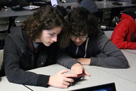 Robotics starts season with live stream of game demonstration