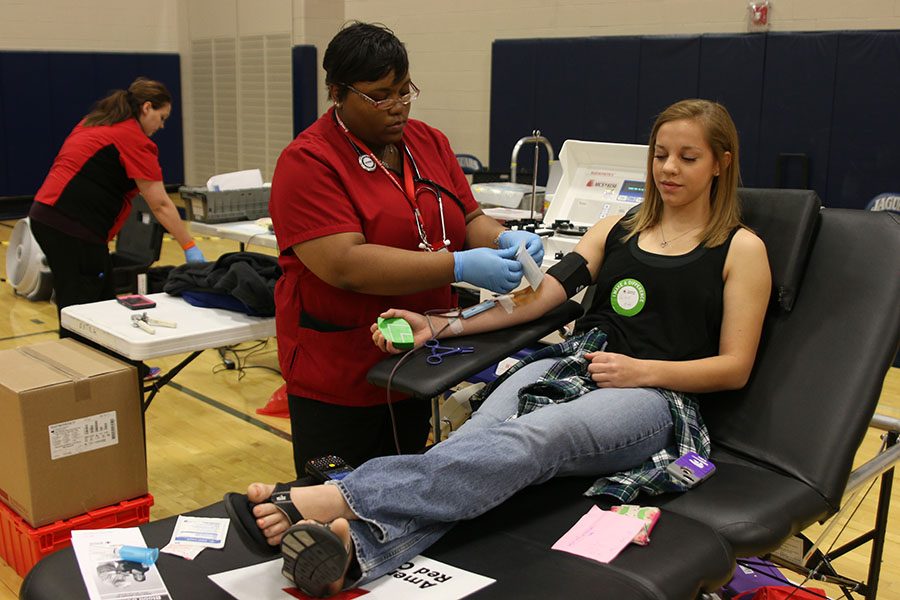 Sophomore Caroline Rutledge gets her blood drawn on Thursday, March 23.