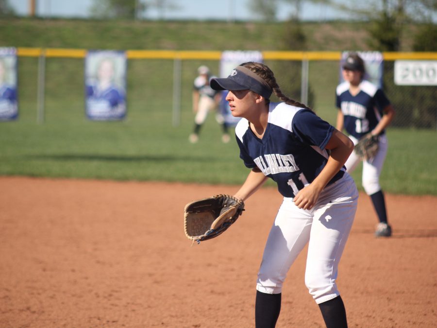 Senior Shelby Bonn gets ready to catch a ball. 