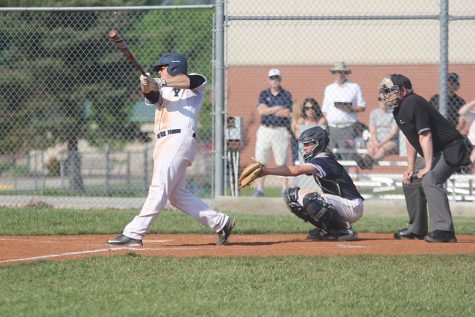Baseball wins against Blue Valley North in last home game of season