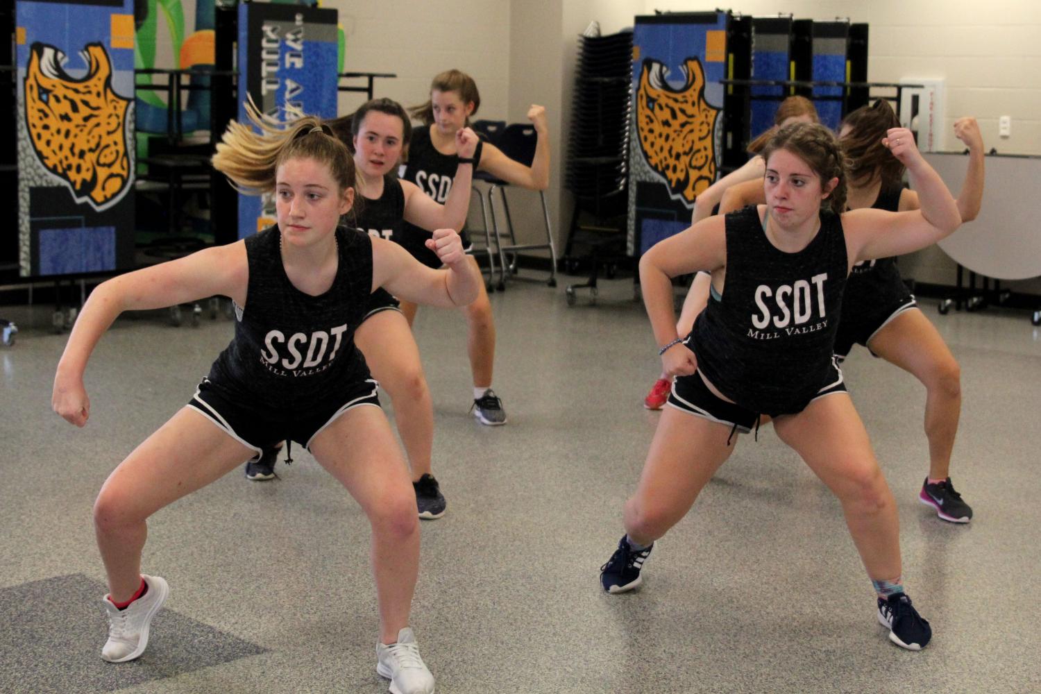 During+Blue+1+on+Wednesday%2C+Sept.+13%2C+seniors+Abby+Sutton+and+Emma+Barge+practice+the+hip-hop+routine.+