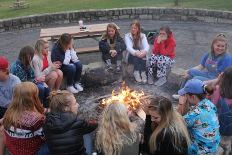 MV Outfitters hosts Halloween-themed bonfire