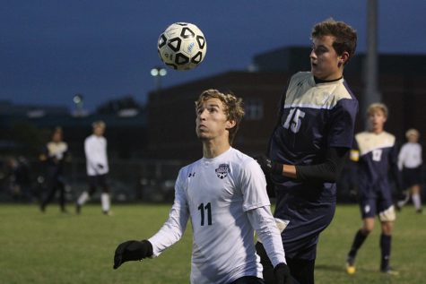 Boys soccer loses to Aquinas 1-0 in the quarterfinals