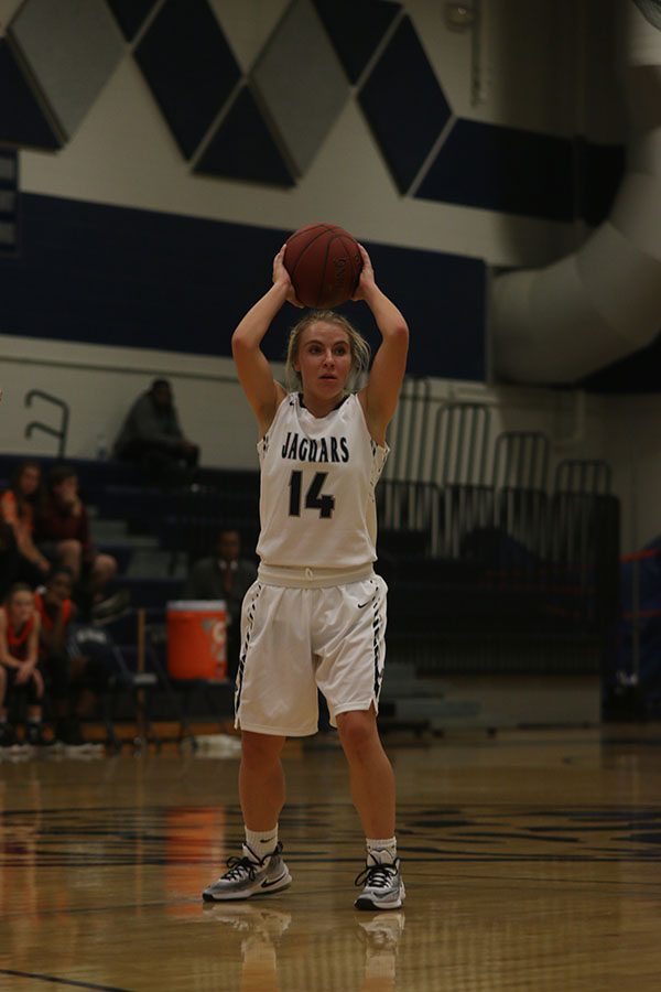 During the third quarter, senior Adde Hinkle looks for a pass.