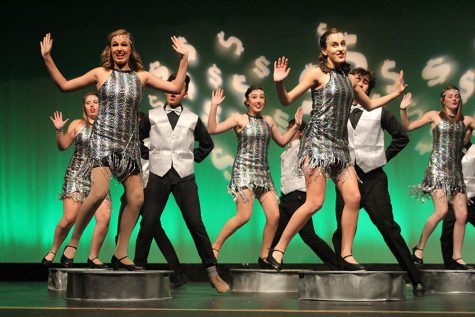 Theatre department performs first tap musical since 2009, “42nd Street”