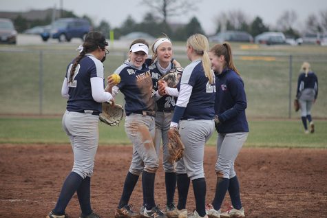 Softball defeats Blue Valley West Jaguars in season opener