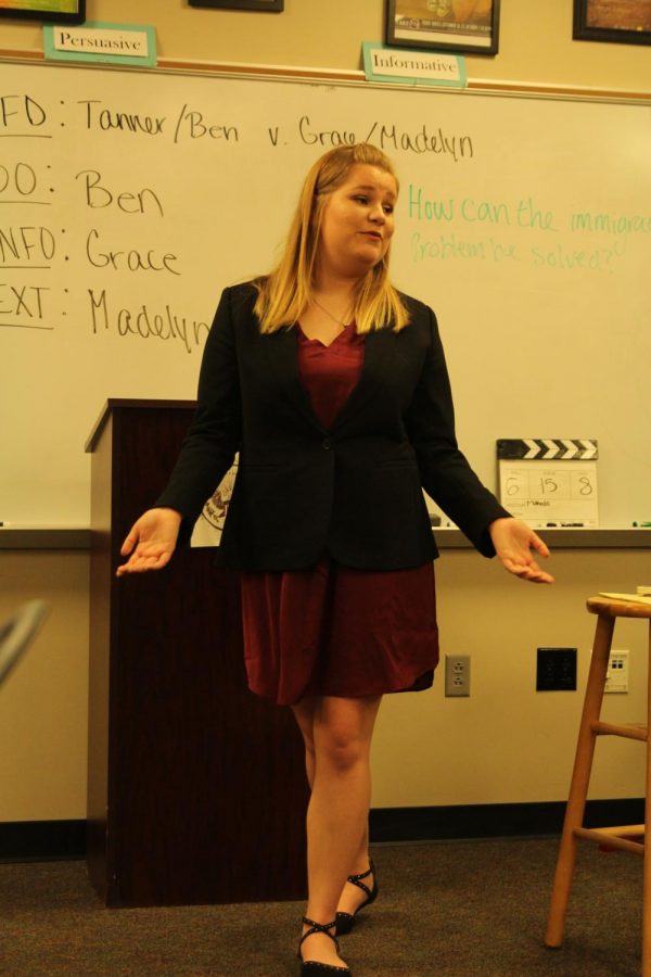 Junior Madelyn Lynn presents her speech to her audience after being given only fifteen minutes to plan it.