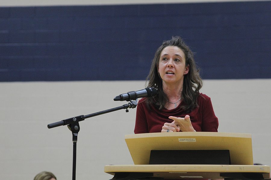Mayor Michelle Distler welcomes the community to the event.