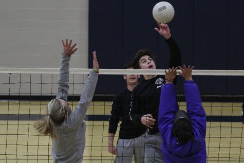 Annual Kick Butts volleyball tournament inspires healthy lifestyle