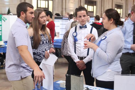 Four teams place in top ten at engineering senior showcase event