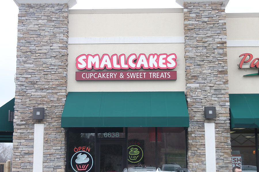 Smallcakes+cupcakery+recently+opened+its+newest+location+in+Western+Shawnee%2C+located+at+6638+Monticello+Rd.