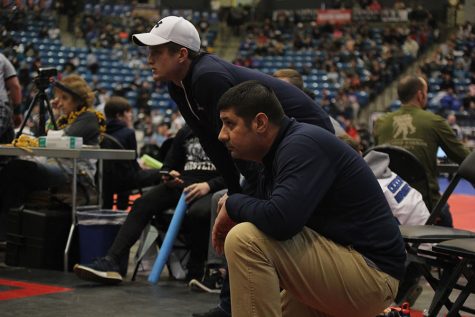 Coach Travis Keal receives 5A wrestling coach of the year award