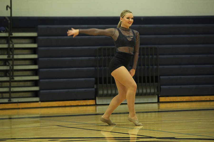 Senior Emmy BIdnick performs a duet with senior Emma Barge. 