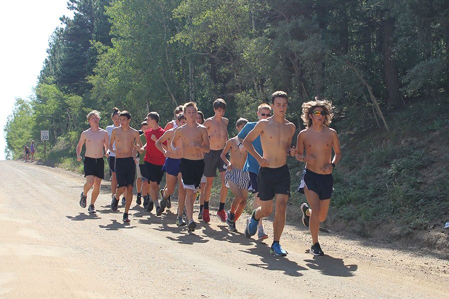 The boys cross country team rounded out the summer Colorado trip with a high altitude run at Magnolia Road in Boulder, CO on Thursday Aug 12.