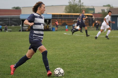 Boys soccer triumphs over Blue Valley Northwest in 2-1 victory