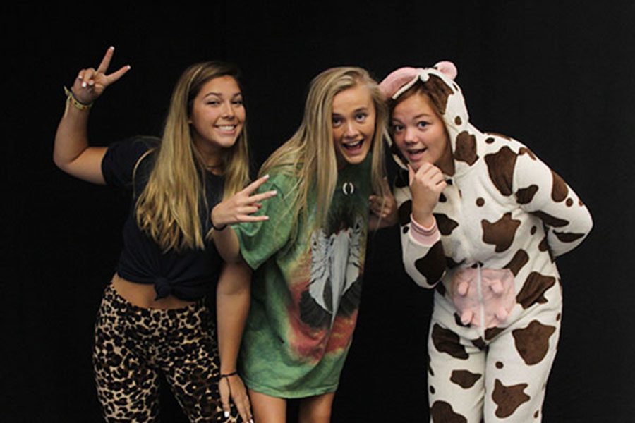 Gallery: Homecoming Photo Booth: Thursday, Sept. 6