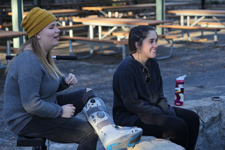 MV Outfitters hosted a bonfire Sunday Oct. 28th at Shawnee Mission Park as one of their big events of the year. “We try to put in a fun activity mixed with a little bit of informational stuff,” senior co-president Madelyn Lehn said, “So we can go and do [events] like the bonfire.”