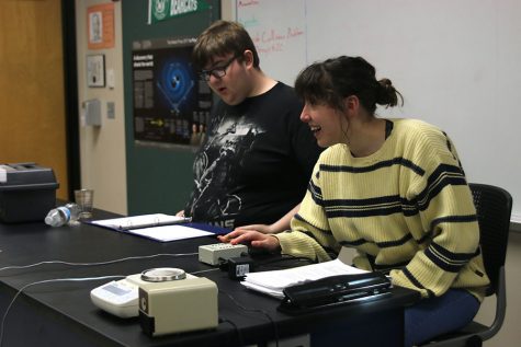 Scholars’ Bowl team hosts invitational