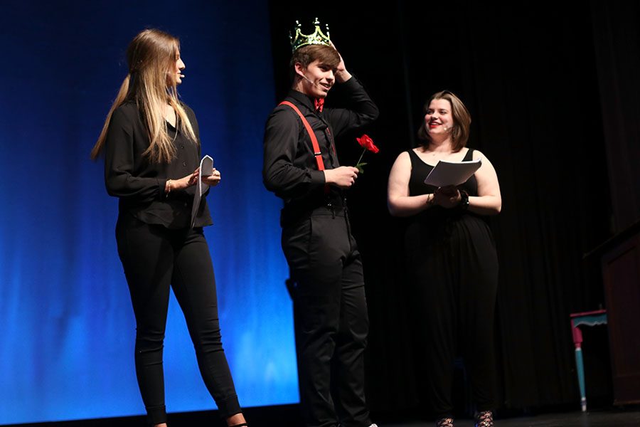 With the crown placed on his head, junior Mr. Mill Valley Cline Boone shares what he plans to do with his victory.