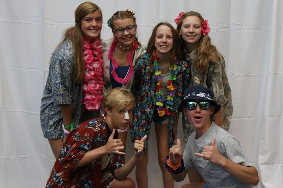 Gallery: Students dress in Hawaiian wear for Homecoming spirit week