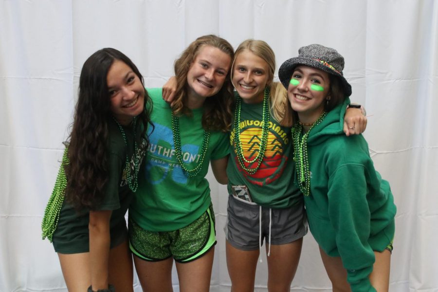 Gallery: Students dress in class colors for Homecoming spirit week