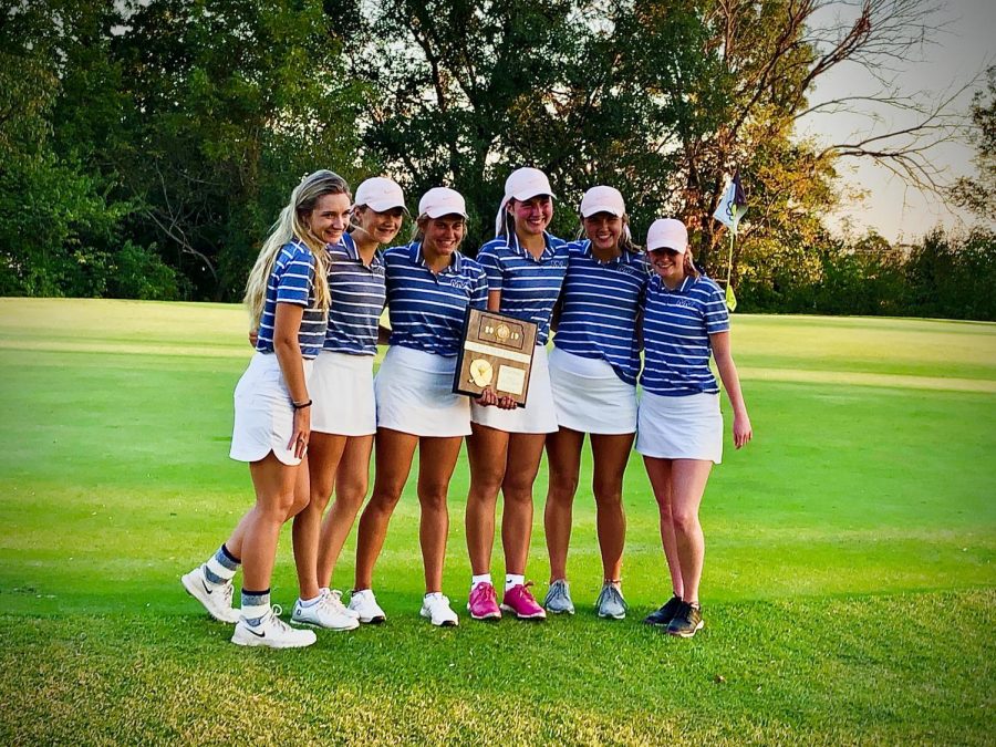 The+girls+golf+team+won+the+6A+regional+title+Monday%2C+Oct.+14+at+Sunflower+Hills.