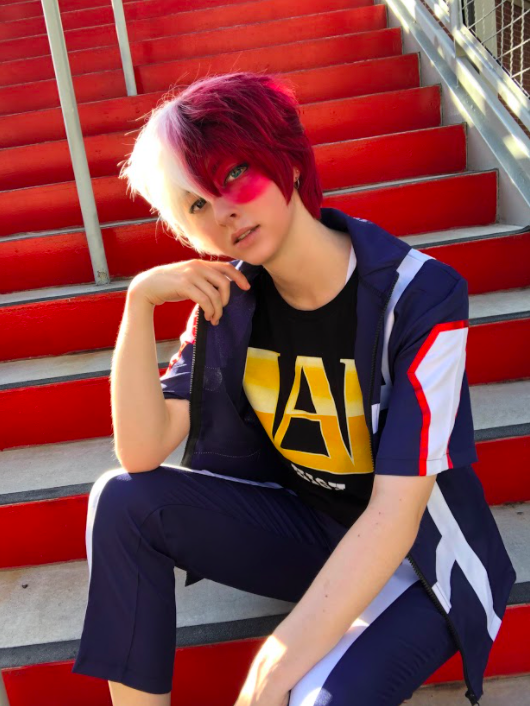 Complete with a striking bi-colored wig, senior Jaclyn OHara executes the cosplay of Shoto Todoroki from My Hero Academia.