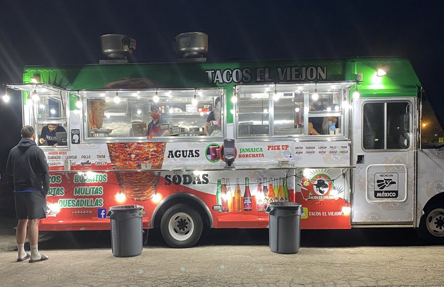 A taco truck, Tacos El Viejon, located off Shawnee Mission parkway, has a variety of Mexican food and drinks. 