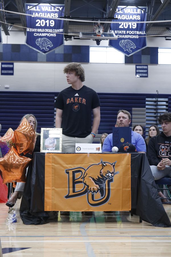 Senior Trent Gietzen signs to play baseball at Baker University.
